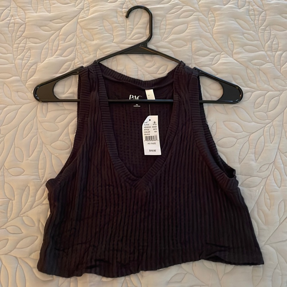 Black Low Cut Crop Top